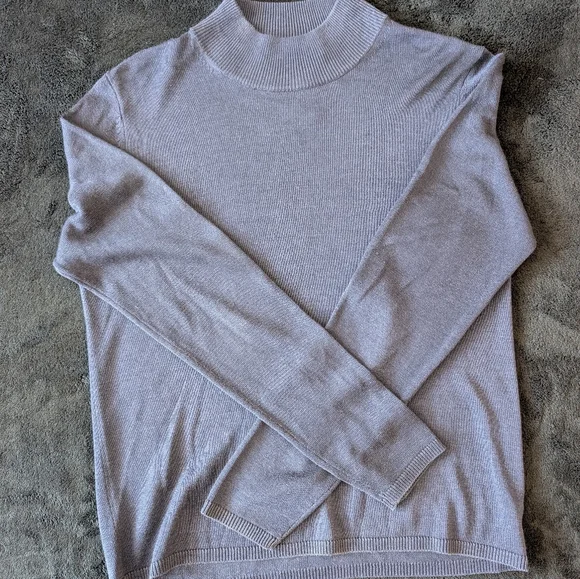 100% Silk Mockneck Turtleneck Navy Quiet Luxury Old Money Prep Academia Medium - Picture 8 of 9